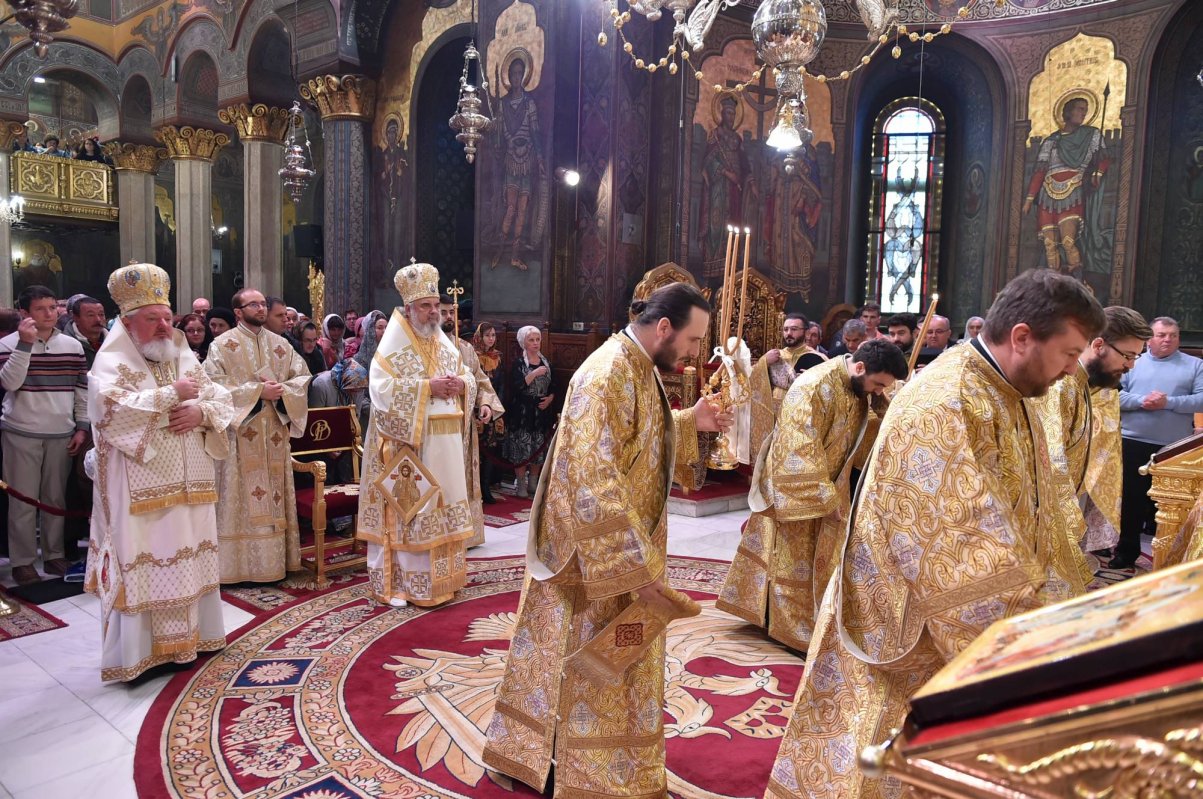 Patriarhul României a hirotonit un diacon pentru Catedrala Patriarhală 132521