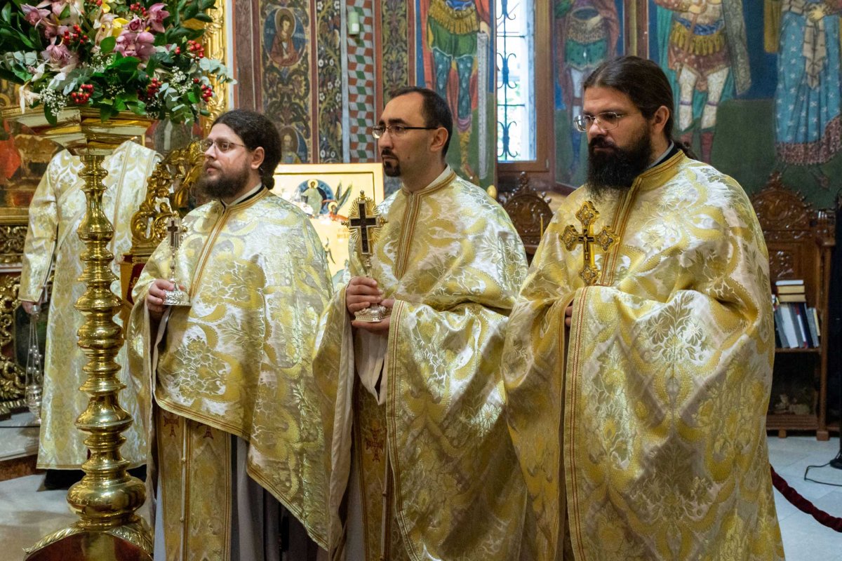 Hirotonie întru diacon la Mănăstirea Radu Vodă din Capitală 132574