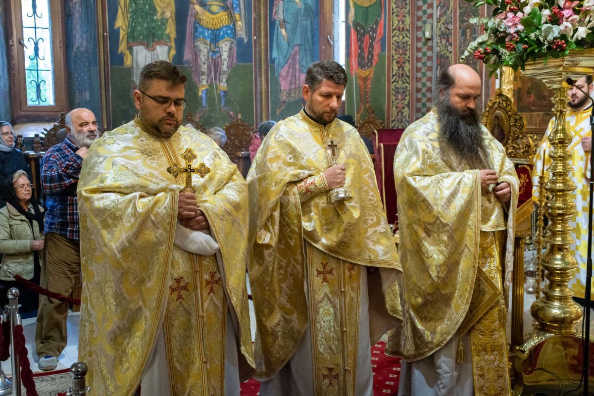 Hirotonie întru diacon la Mănăstirea Radu Vodă din Capitală 132575