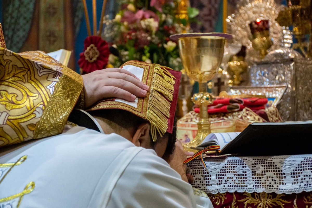 Hirotonie întru diacon la Mănăstirea Radu Vodă din Capitală 132585