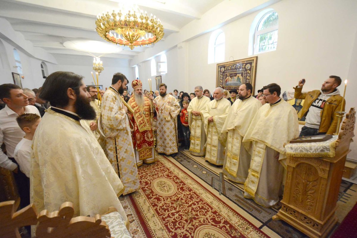 Liturghie arhierească în cartierul ieșean Dancu 132540