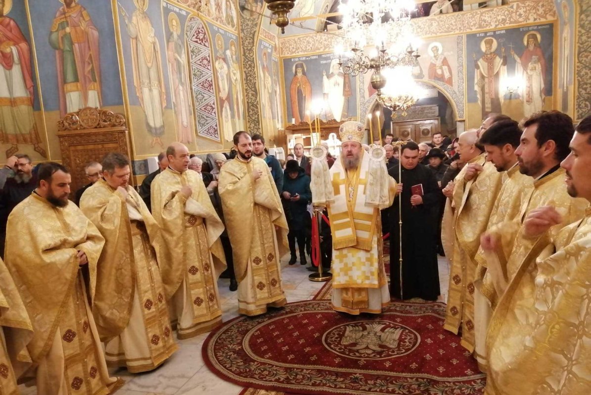 Piatră de temelie pentru o nouă biserică în orașul Pantelimon 132689