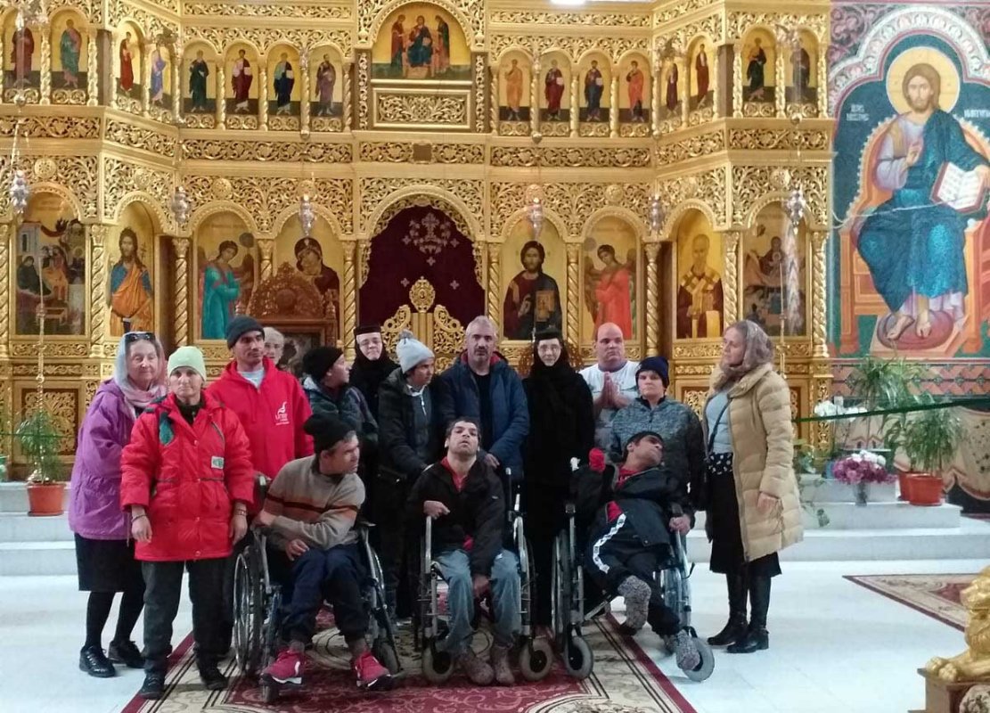 Pelerinaje pentru credincioşii olteni 132895