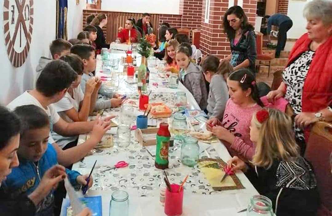 Activități creative ale copiilor din Sânmartin, Oradea 133054