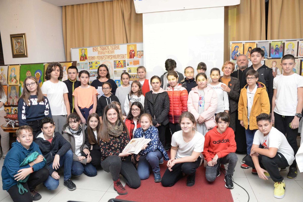 Expoziția „Pe urmele Sfinților Români” la Parohia Iancu Vechi-Mătăsari 133038