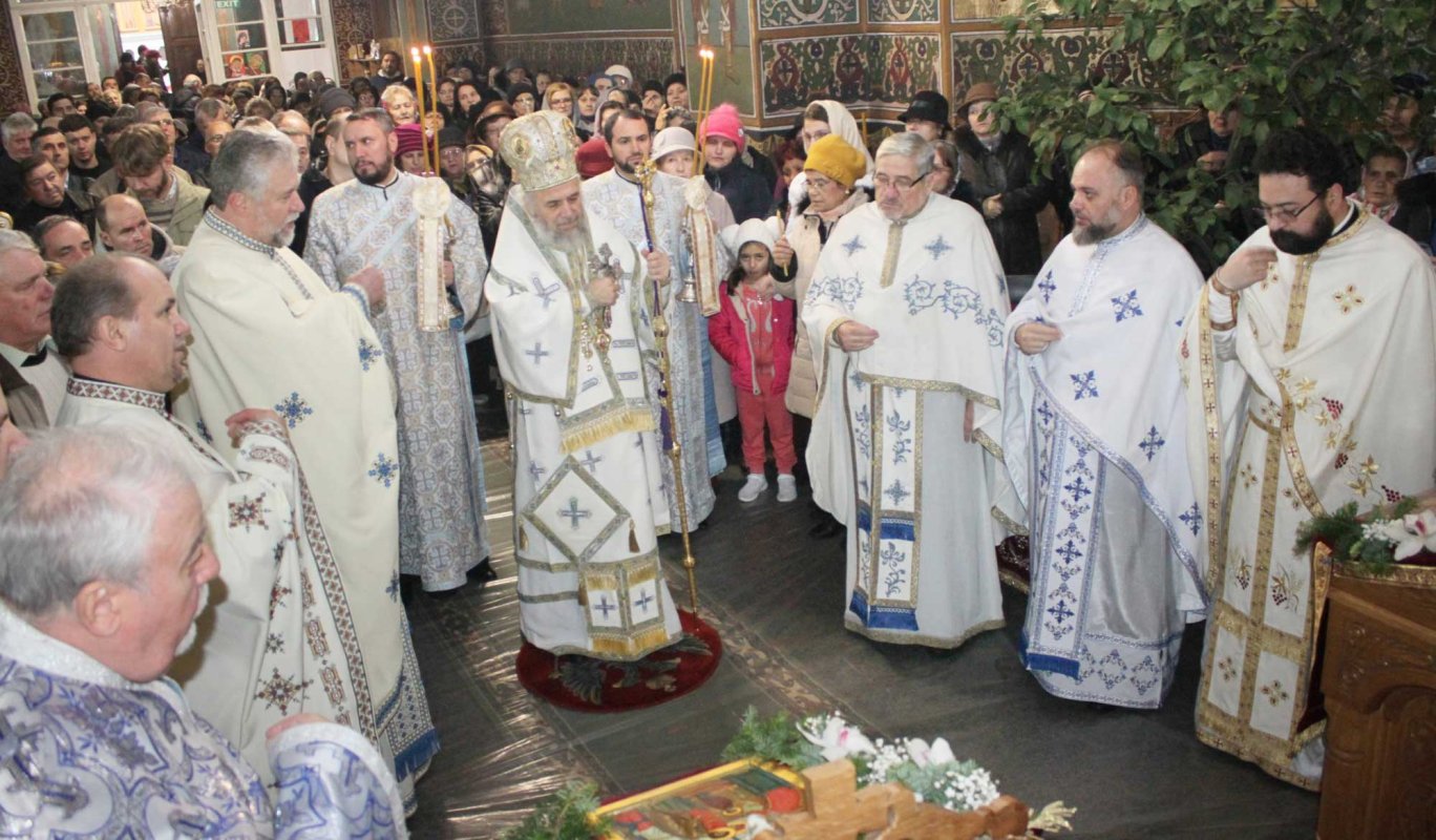 Biserica Vovidenia din Galaţi şi-a sărbătorit hramul 133090