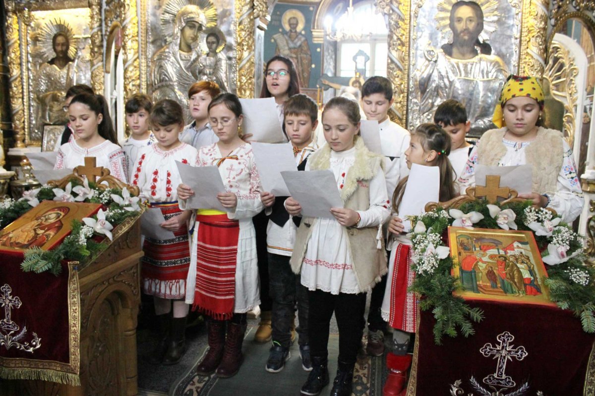 Biserica Vovidenia din Galaţi şi-a sărbătorit hramul 133091