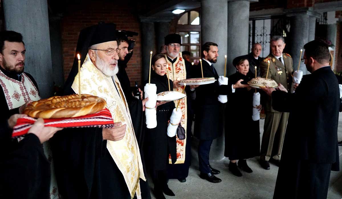 Regele Mihai I al României, pomenit la Curtea de Argeș 133201