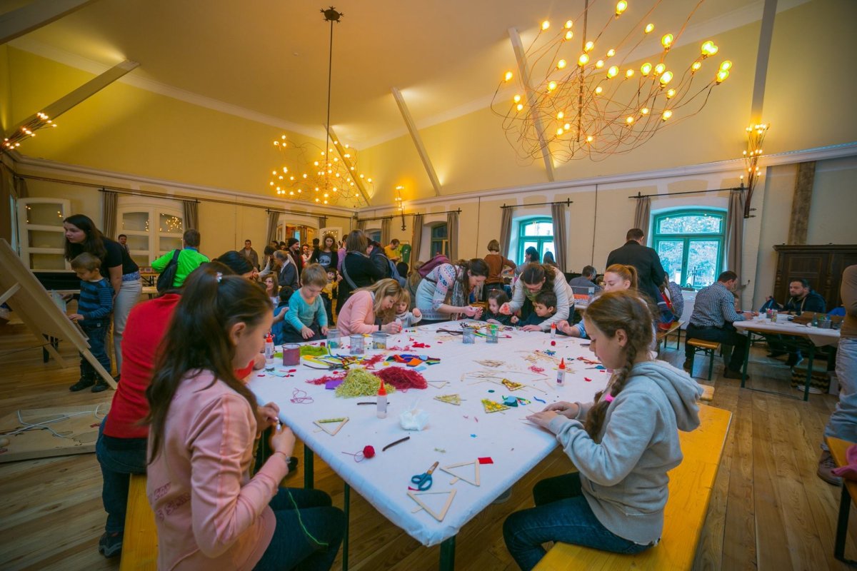 Ateliere de decorațiuni ecologice de Crăciun 133404