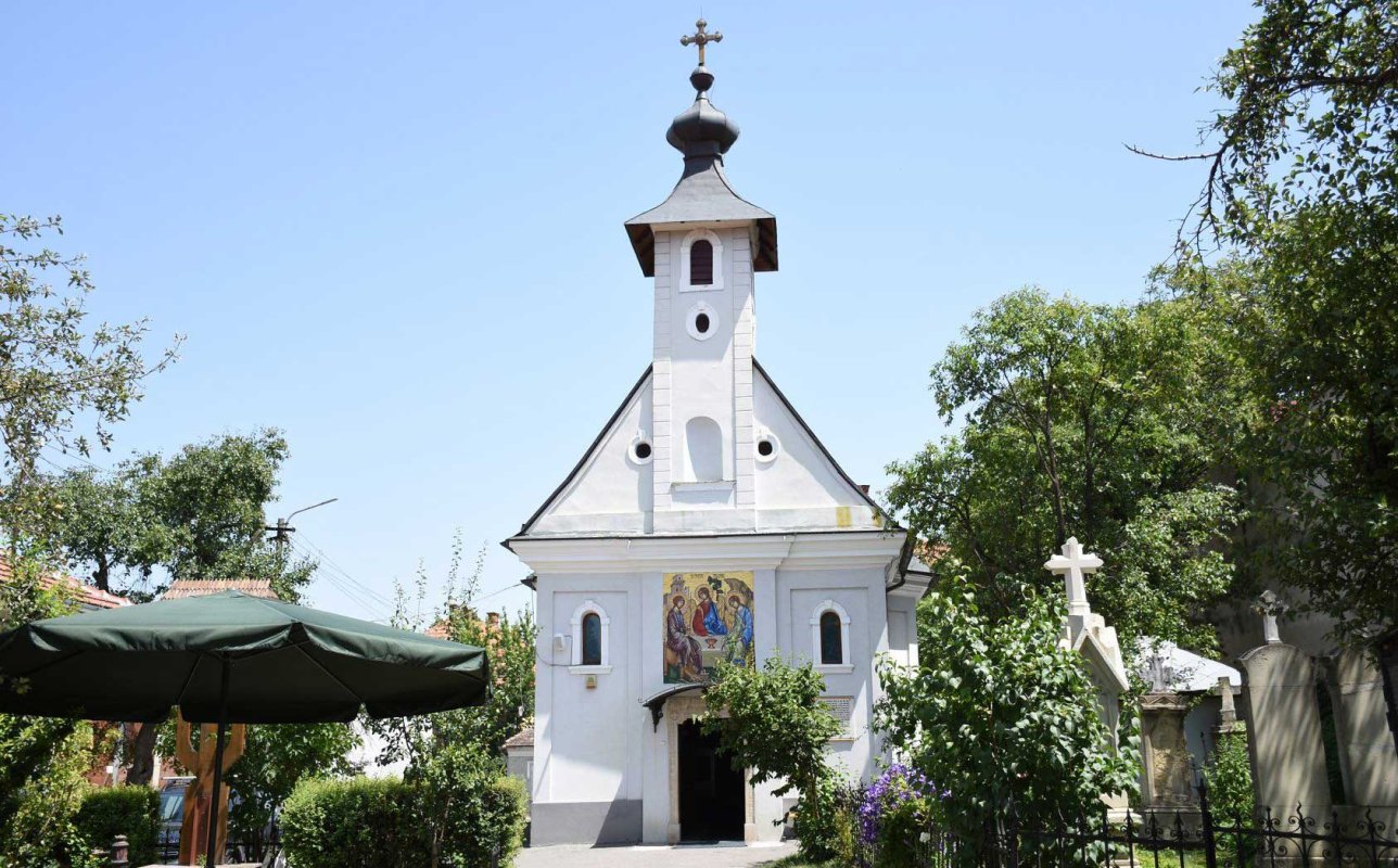 Faptele milosteniei, sub ocrotirea Sfintei Treimi 133334