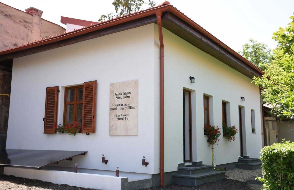 Faptele milosteniei, sub ocrotirea Sfintei Treimi 133338