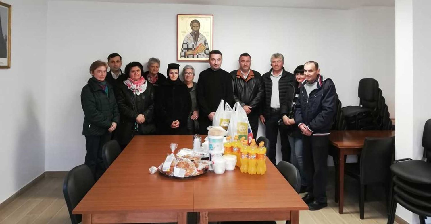 Faptele milosteniei, sub ocrotirea Sfintei Treimi 133341