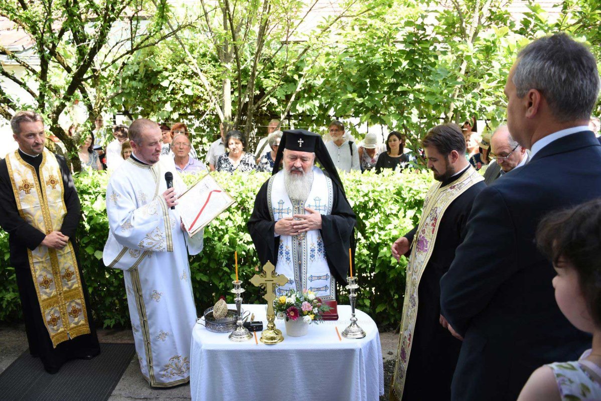 Faptele milosteniei, sub ocrotirea Sfintei Treimi 133344