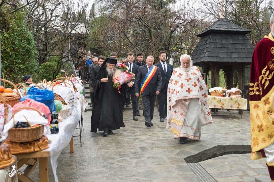 Sfinții Mari Mucenici Mercurie și Ecaterina, prăznuiți la Rădășeni 133345