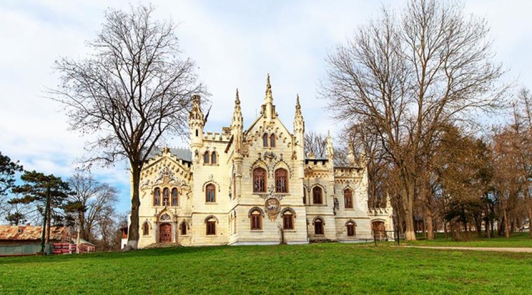 Dezbatere despre activităţile cu tinerii la Castelul Sturdza  133460