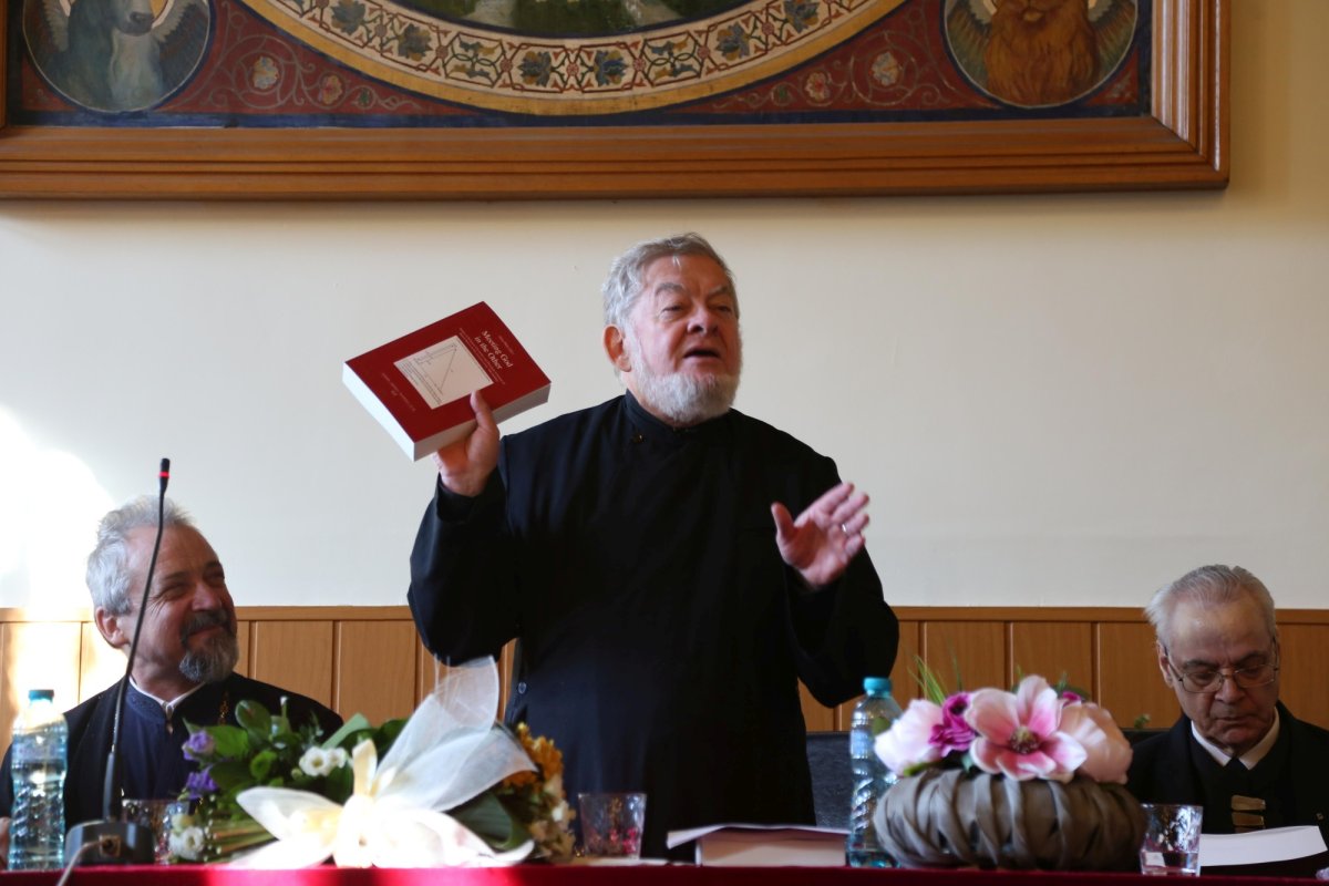 Părintele profesor Dorin Oancea, omagiat la 70 de ani 133468