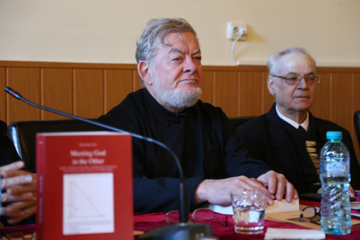 Părintele profesor Dorin Oancea, omagiat la 70 de ani 133470