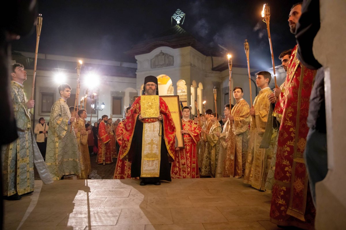 Procesiune la Catedrala Patriarhală 133641