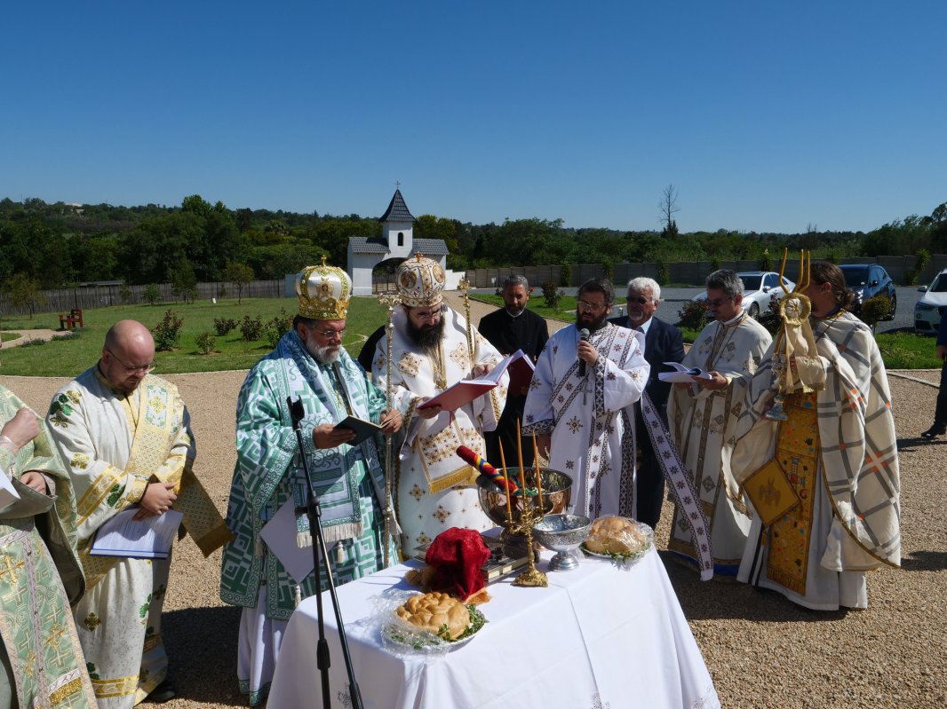 Bucuria comuniunii în biserica românească din Africa de Sud 133691