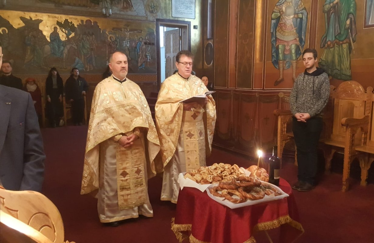 Slujbă de pomenire pentru făuritorii Unirii Bucovinei cu România și pentru părintele profesor Vasile Gheorghiu 133578