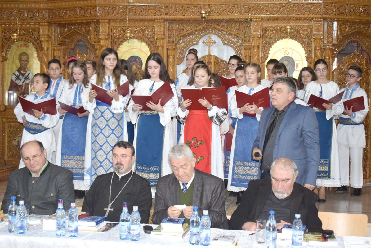 Simpozionul Internațional „Columna 2000”, la Timișoara 133776