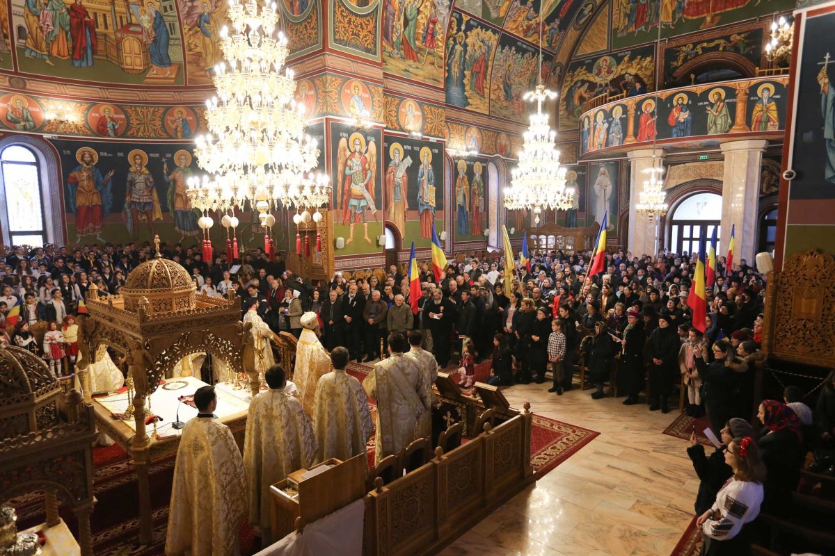Manifestări dedicate Zilei Naționale în eparhii din Patriarhia Română 133866