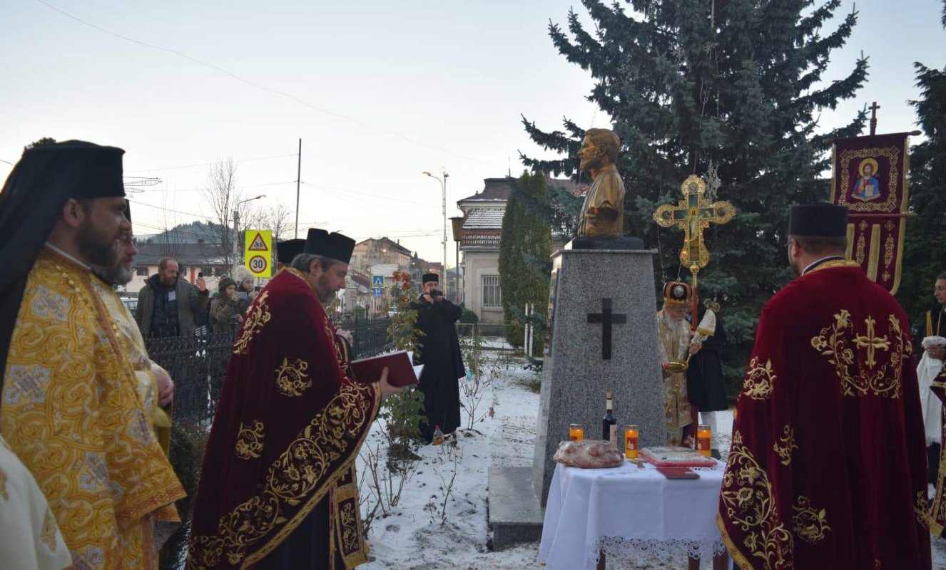Omagierea părintelui profesor dr. Vasile Gheorghiu, în localitatea natală 134271