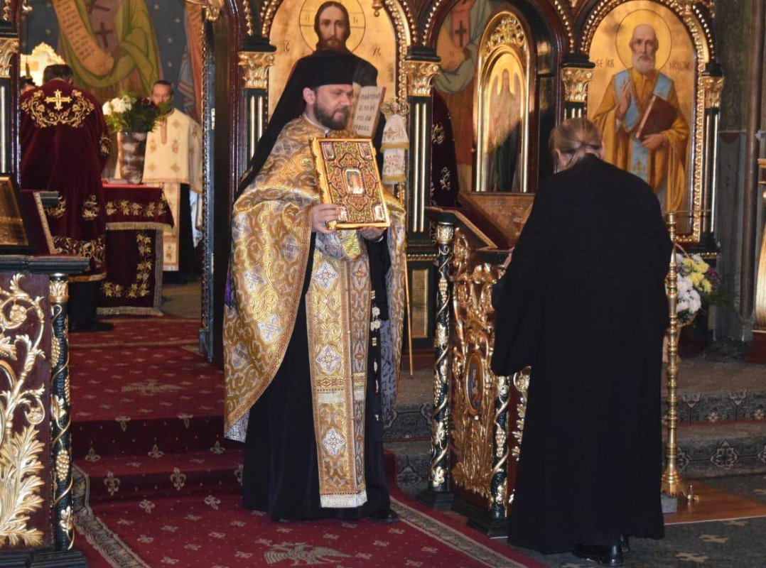 Omagierea părintelui profesor dr. Vasile Gheorghiu, în localitatea natală 134275