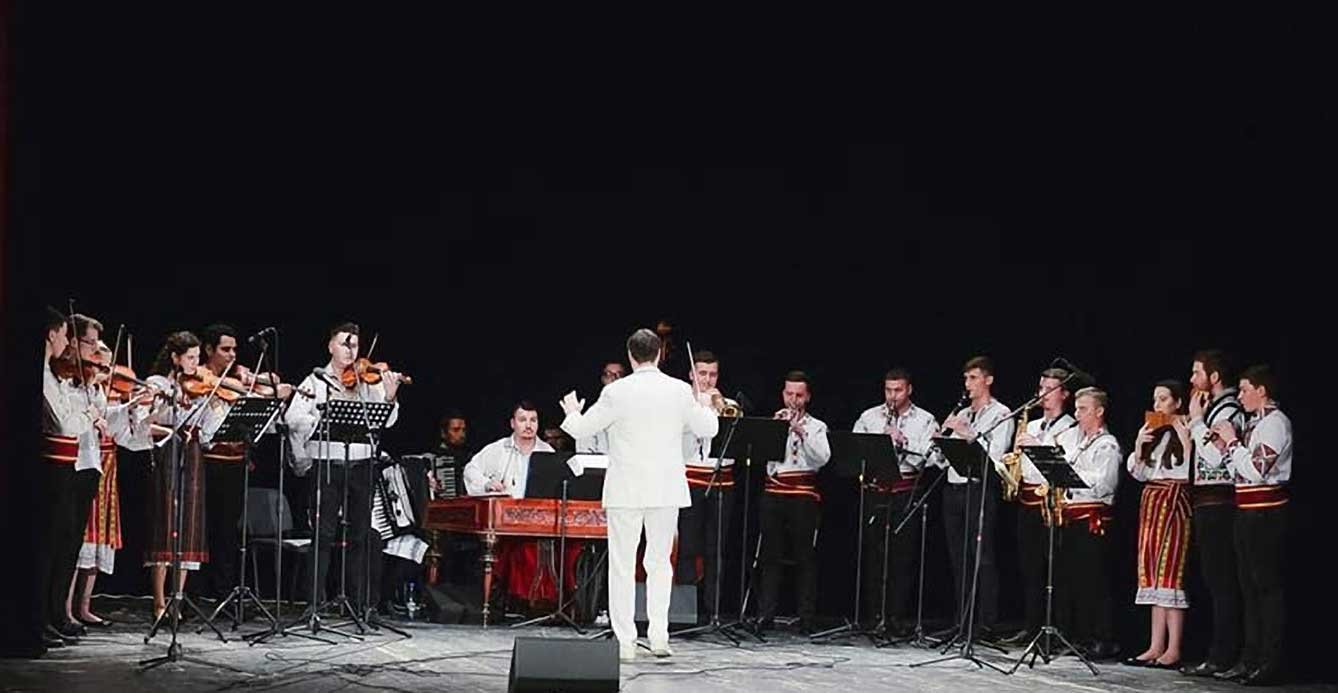 „Ora de folclor în școală ar fi un câștig foarte mare” 133880