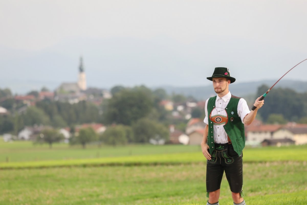 Regăsirea bucuriei de a fi român în Europa Centrală 133891