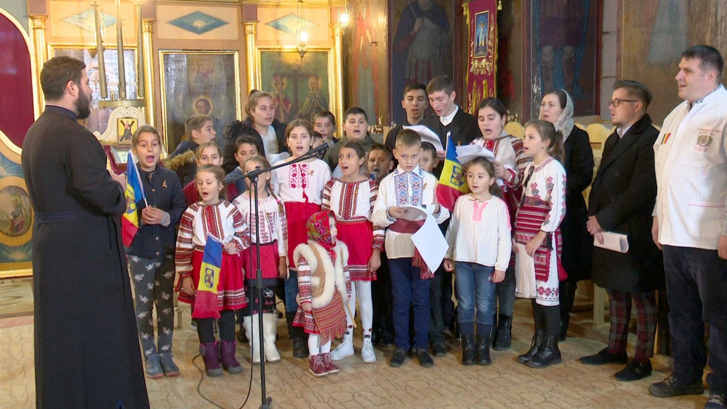 Daruri pentru copiii din programul „Rămâneți în școală” 133997