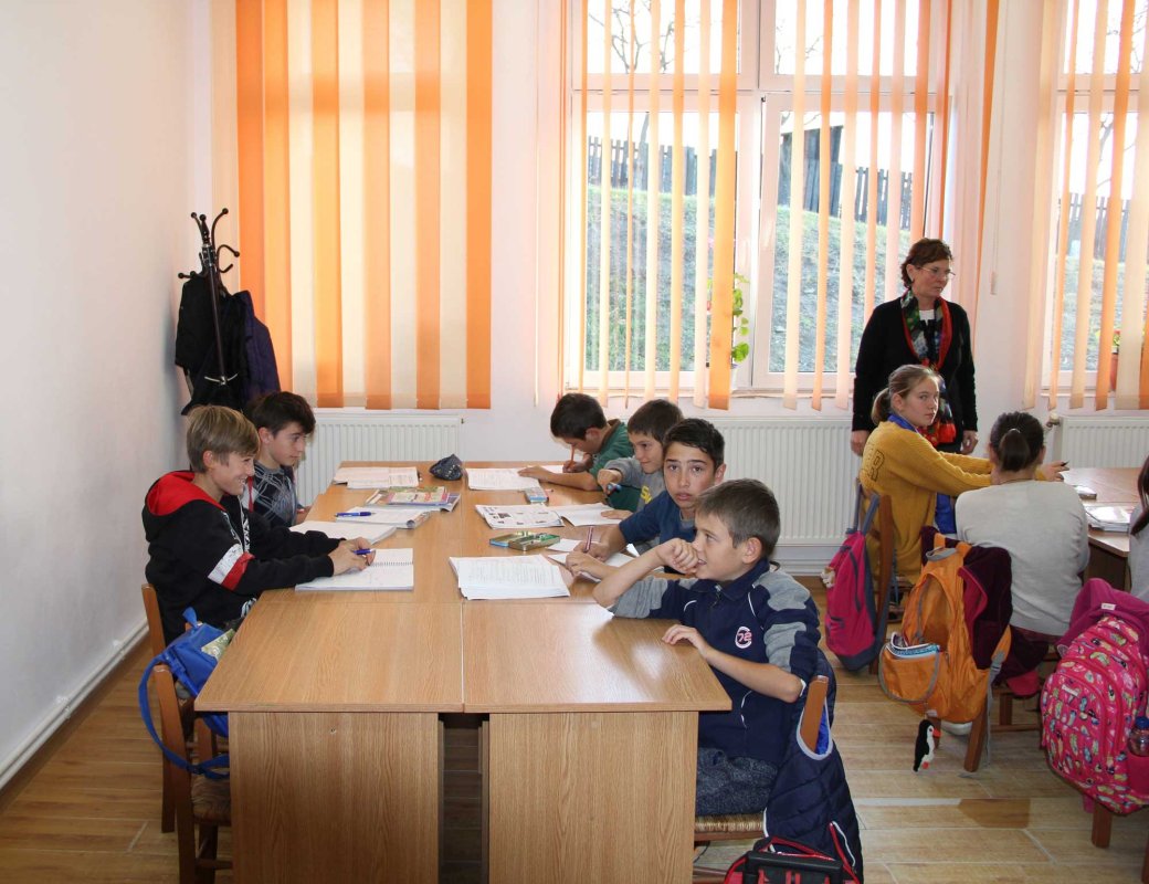 O mână de ajutor pentru copii într-un sat vasluian 134073