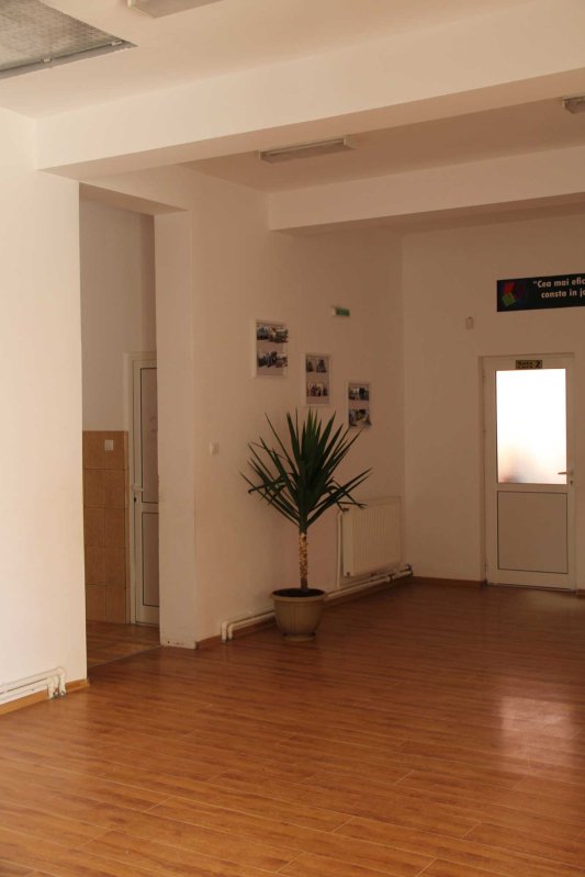 O mână de ajutor pentru copii într-un sat vasluian 134080