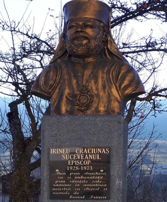 Bust pentru Episcopul Irineu Crăciunaș 134186