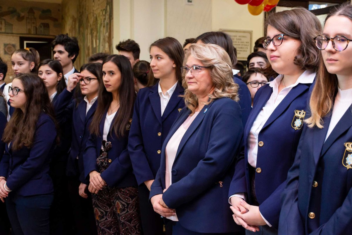 Colegiul Național „Sfântul Sava” în haine de sărbătoare 134164