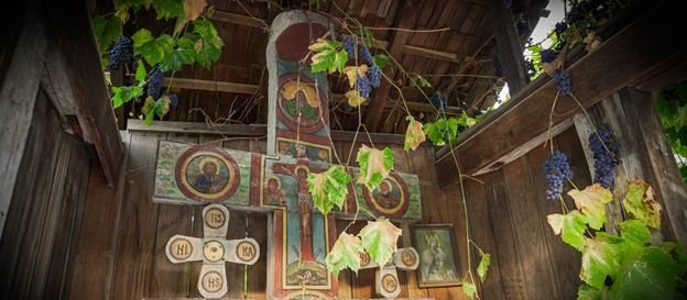 Păușești-Măglași, istorie și credință 134202