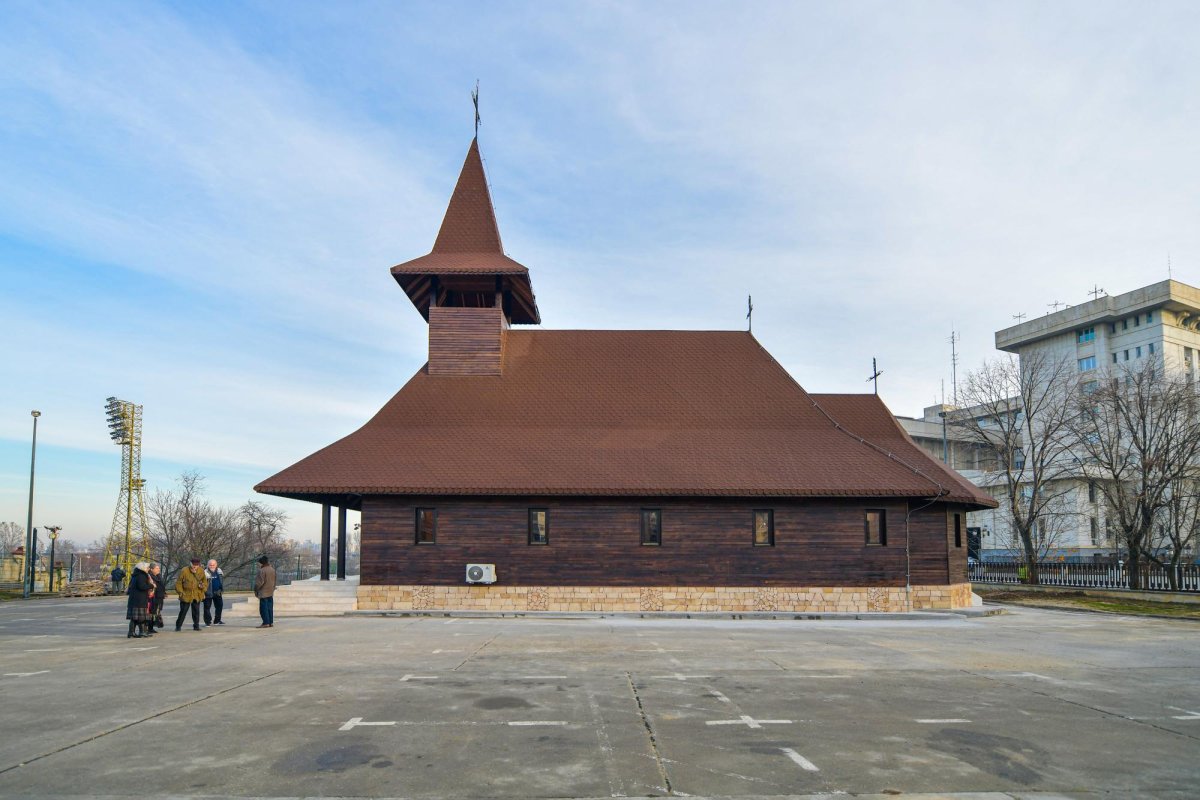 Biserica din incinta MApN, sfinţită de Patriarhul României 134495