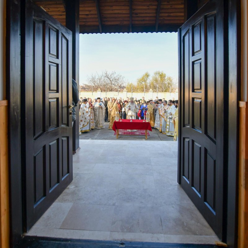 Biserica din incinta MApN, sfinţită de Patriarhul României 134501