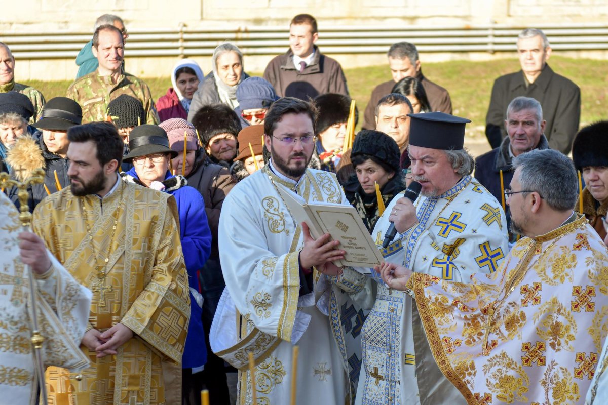 Biserica din incinta MApN, sfinţită de Patriarhul României 134505