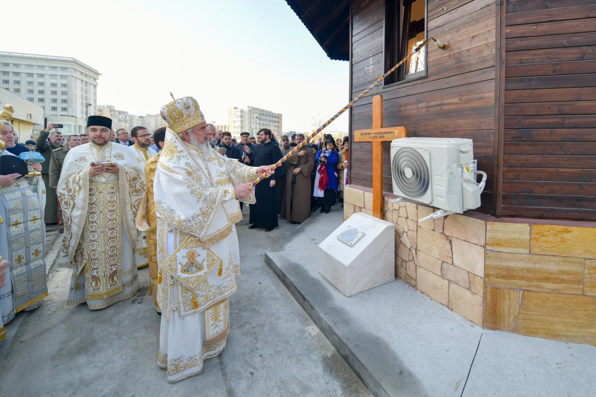 Biserica din incinta MApN, sfinţită de Patriarhul României 134519