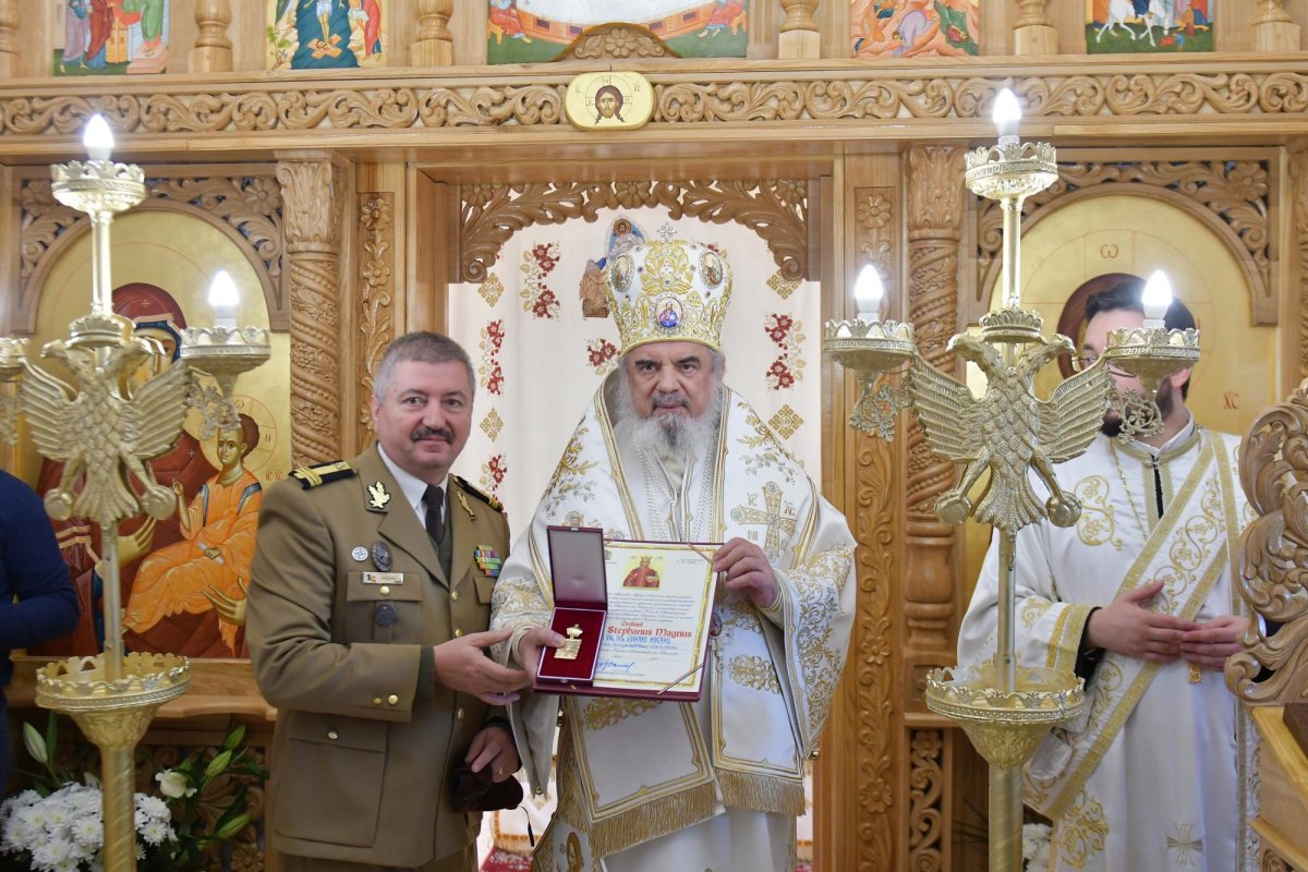 Biserica din incinta MApN, sfinţită de Patriarhul României 134521