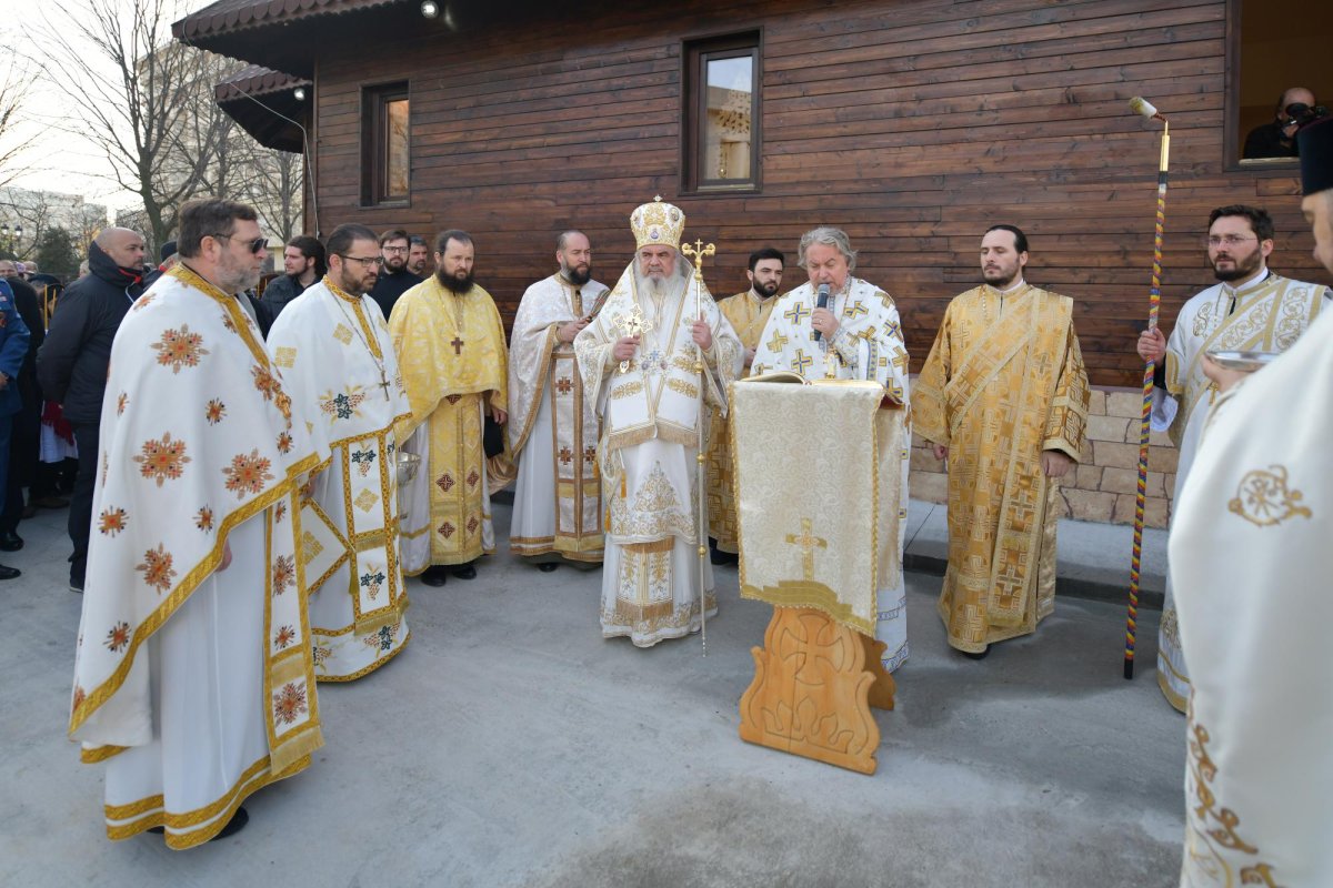 Biserica din incinta MApN, sfinţită de Patriarhul României 134522