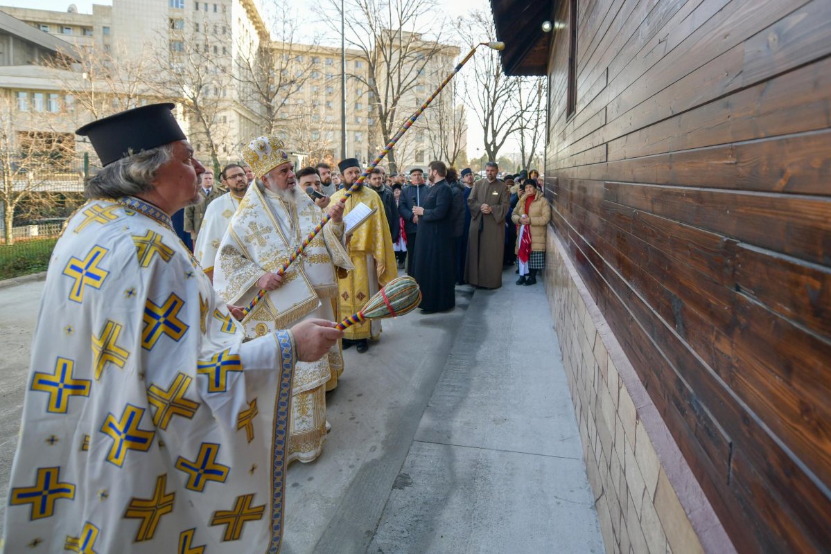 Biserica din incinta MApN, sfinţită de Patriarhul României 134524