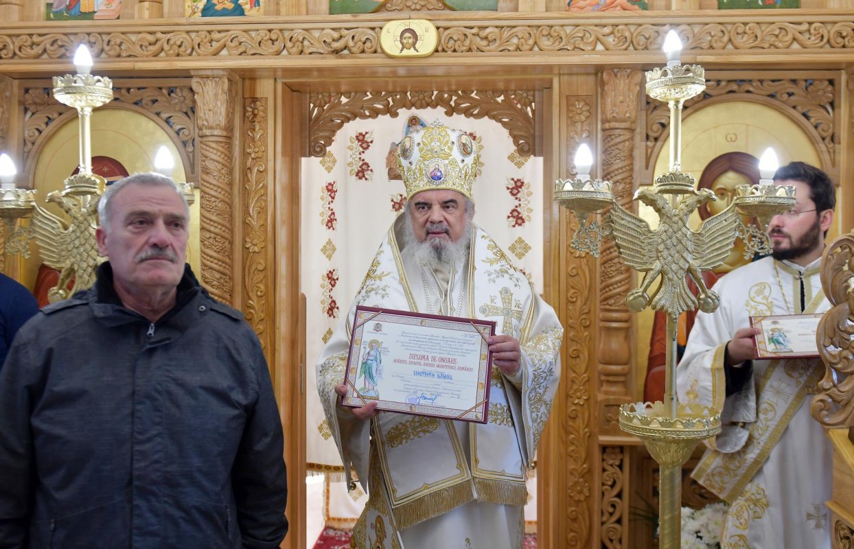 Biserica din incinta MApN, sfinţită de Patriarhul României 134527