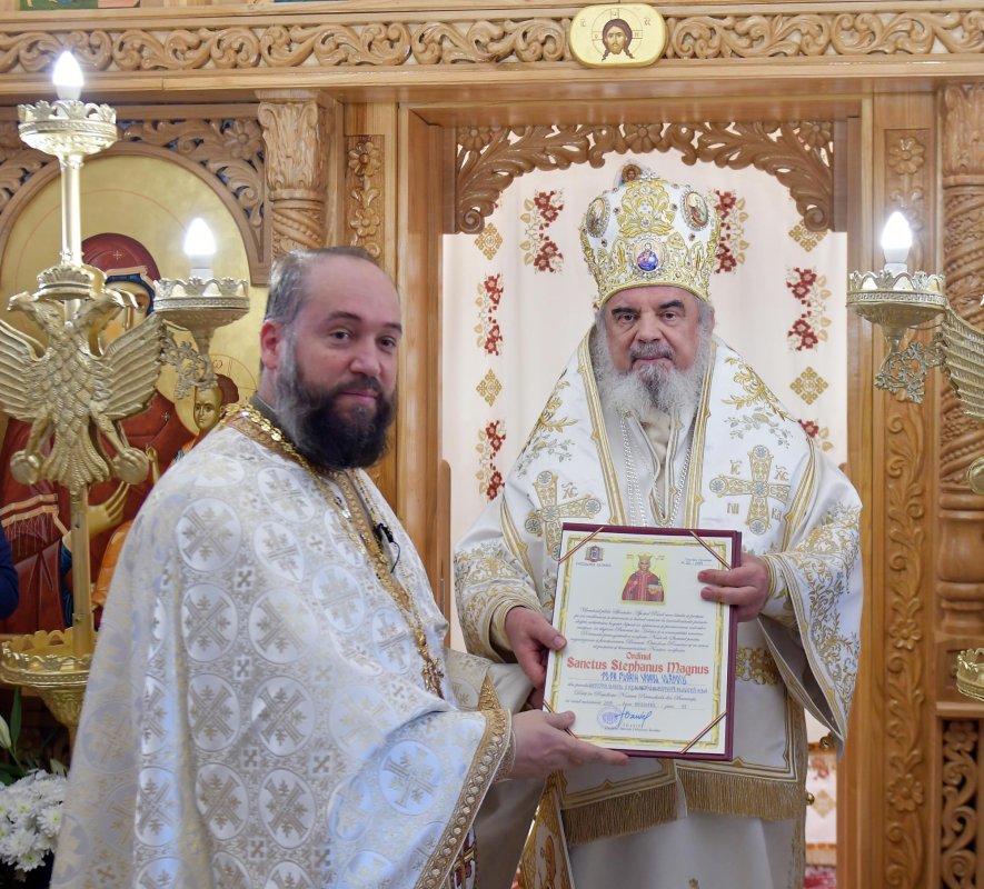 Biserica din incinta MApN, sfinţită de Patriarhul României 134534