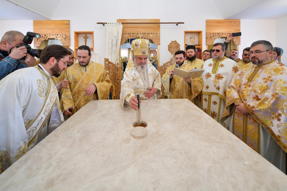Biserica din incinta MApN, sfinţită de Patriarhul României 134541
