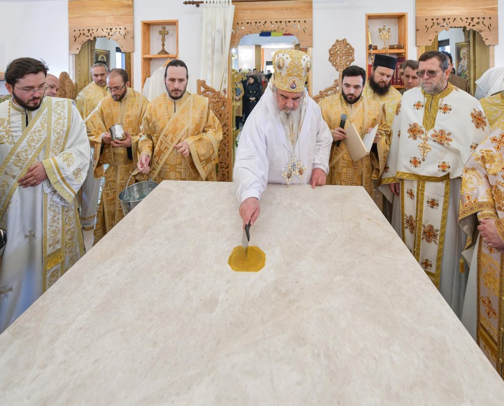Biserica din incinta MApN, sfinţită de Patriarhul României 134543