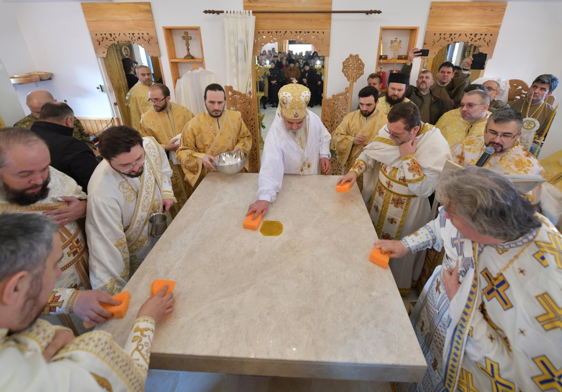 Biserica din incinta MApN, sfinţită de Patriarhul României 134544
