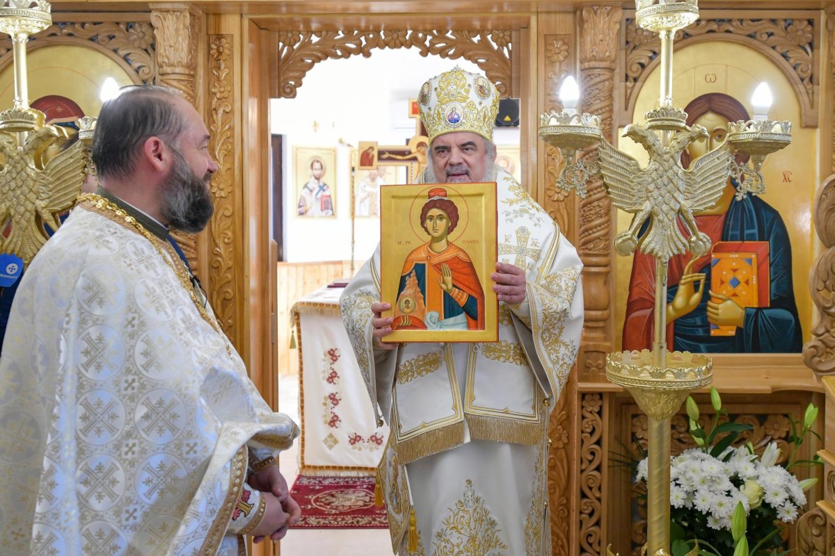 Biserica din incinta MApN, sfinţită de Patriarhul României 134561