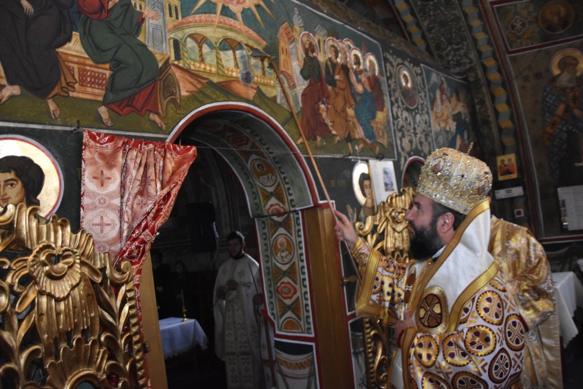 Sfințirea bisericii Parohiei Ramna din judeţul Caraş-Severin 134575